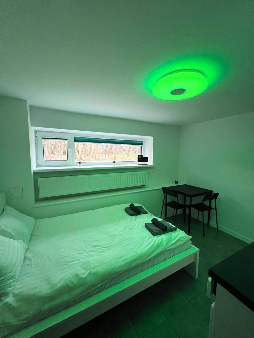 The Park Suites Warschau Buitenkant foto